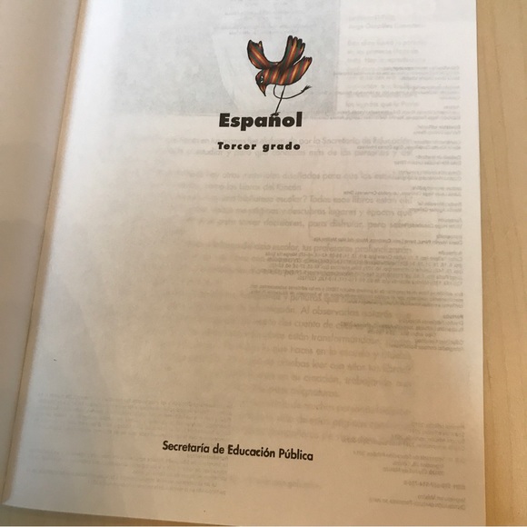 Textbook. Tercer Grado. Español. From Secretaria de Education Publica. - Picture 4 of 8